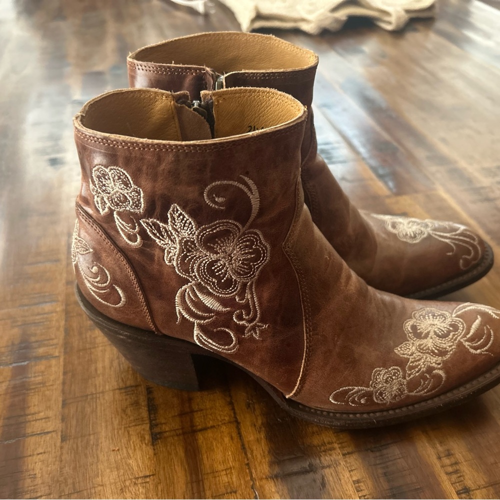 Shyanne Floral Embroidered Brown Ankle Boots